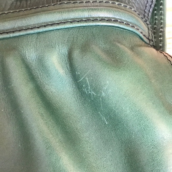 Vintage green leather handbag - Picture 9 of 14